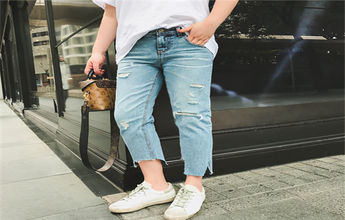 新买牛仔裤洗啦还是有异味,买的牛仔裤刺鼻的异味