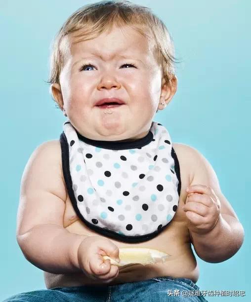 改变刷牙方式楔状缺损就会停止吗,刷牙导致楔状缺损牙齿会断么