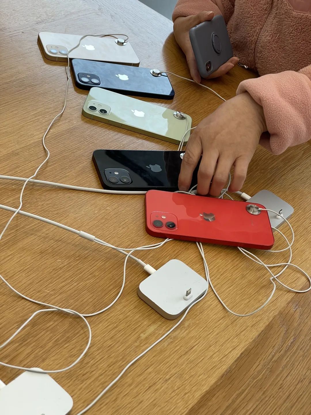 苹果店喊话,喊话苹果店