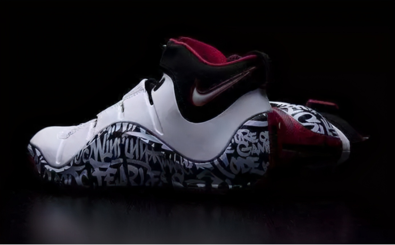 詹姆斯19代翻新,詹姆斯20代配色曝光