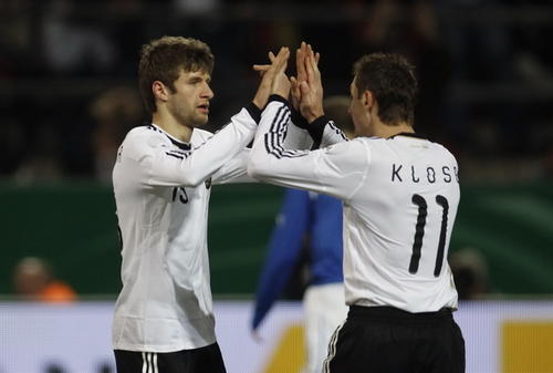 拜仁8000万后卫生涯迎来重大转折,被拜仁血洗过的队