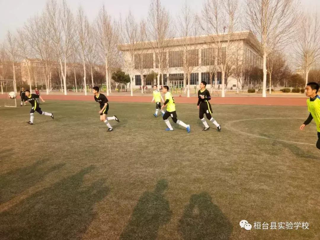 球场论英雄——中学部足球篮球班级联赛成绩公布