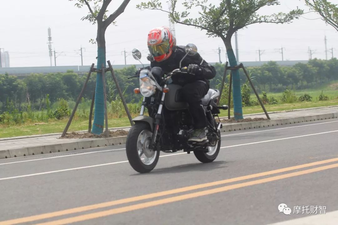 银钢mini二代上路测试,银钢mini2代全新车