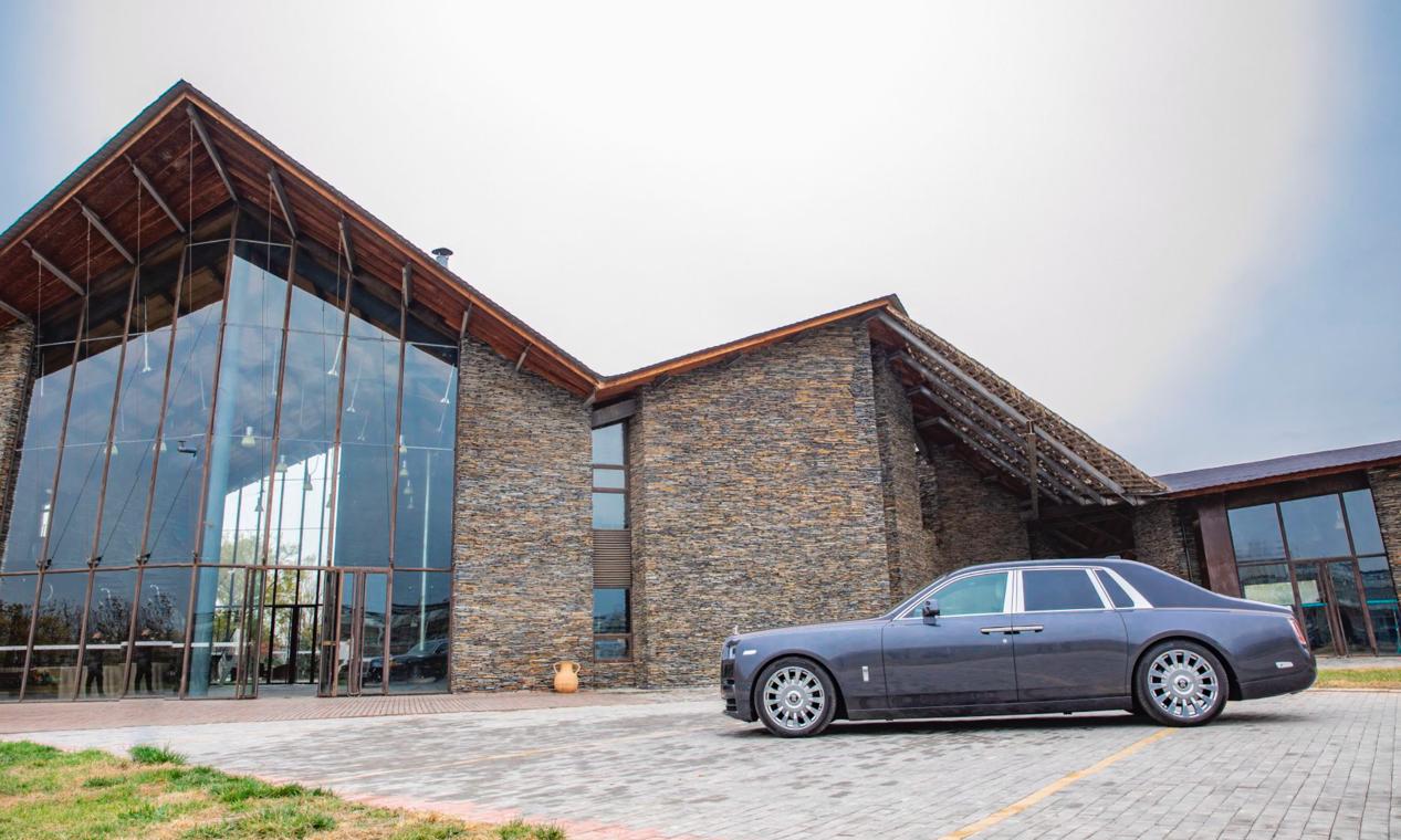 感受极致优雅的车,感受顶级豪车的魅力