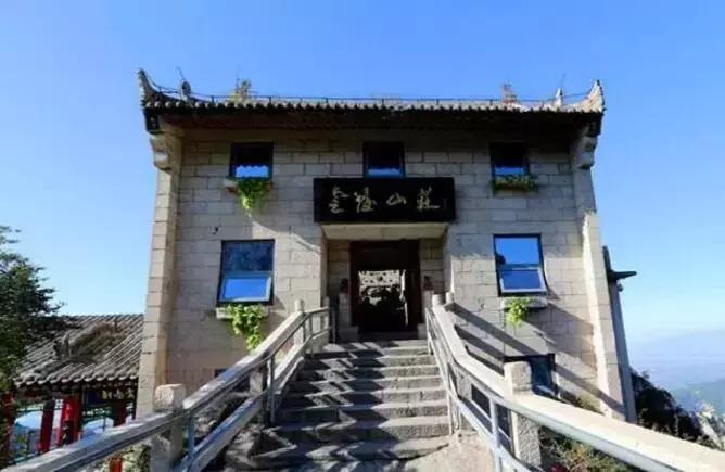 华山山顶住宿的地方,华山山上住宿推荐
