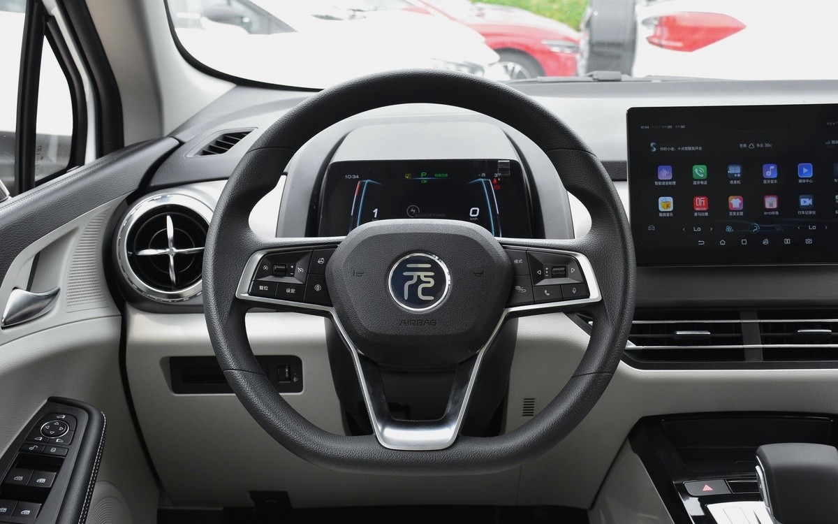 比亚迪未售最高端三十万纯电动suv,比亚迪新款纯电suv