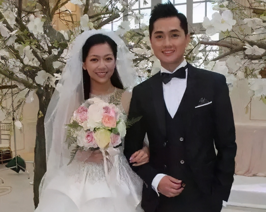 秦沛女儿郑俊弘照片,郑俊弘和秦沛的女儿