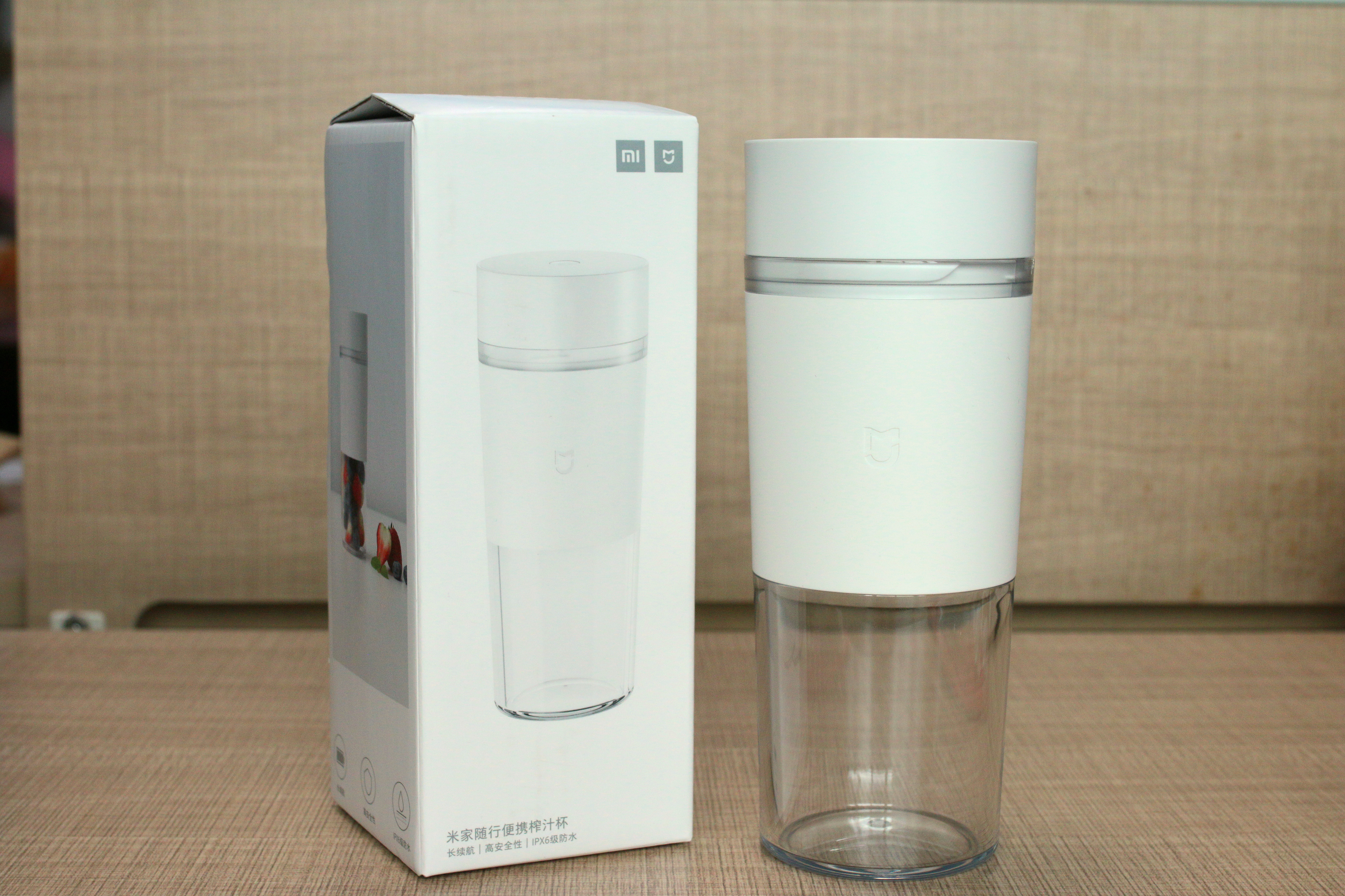 米家随行便携榨汁杯怎么用,米家随行便携榨汁杯