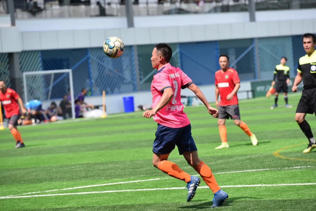 踢球的第7年想放弃了,踢球的第十个年头