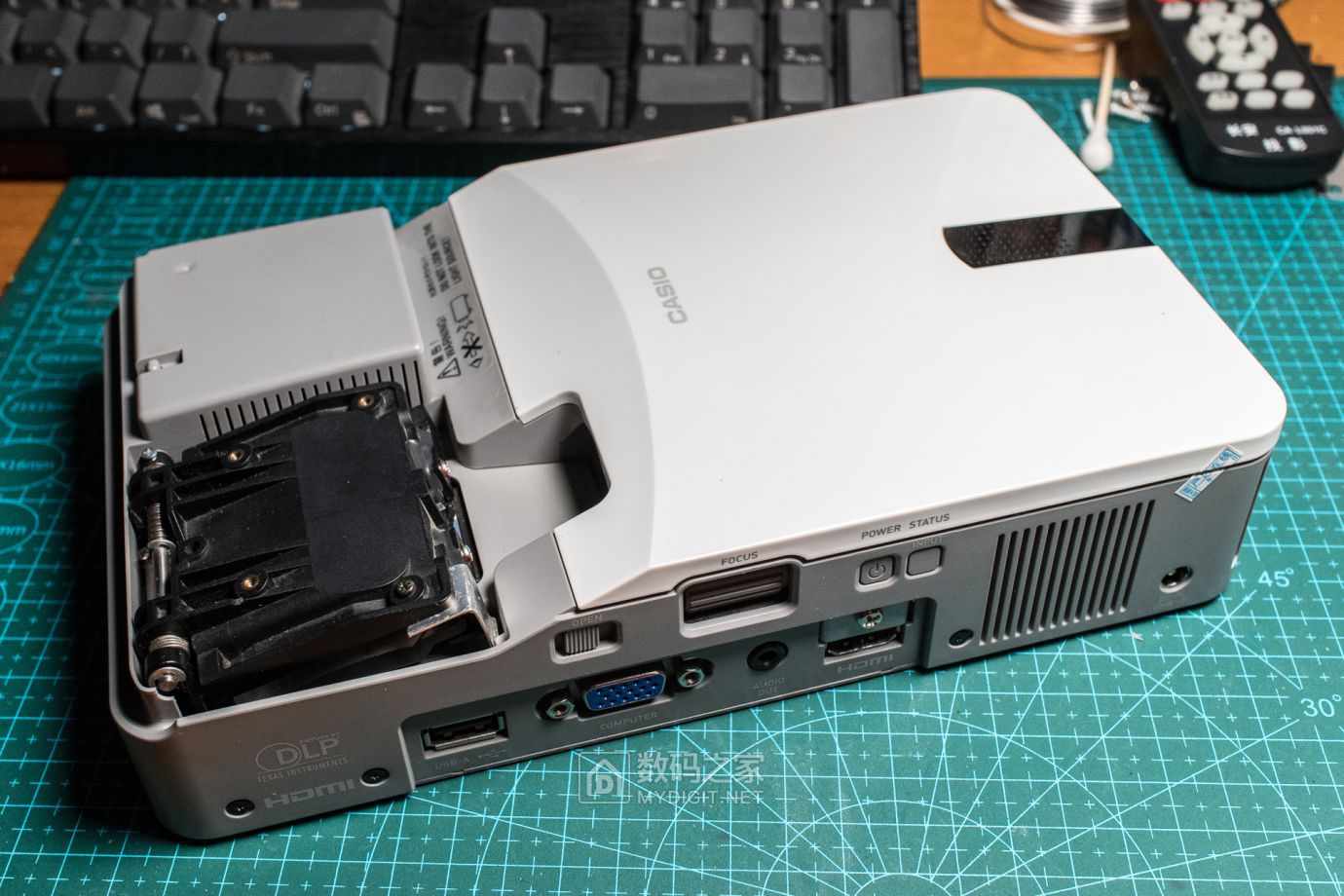 卡西欧激光投影机更换dmd,卡西欧激光投影拆机