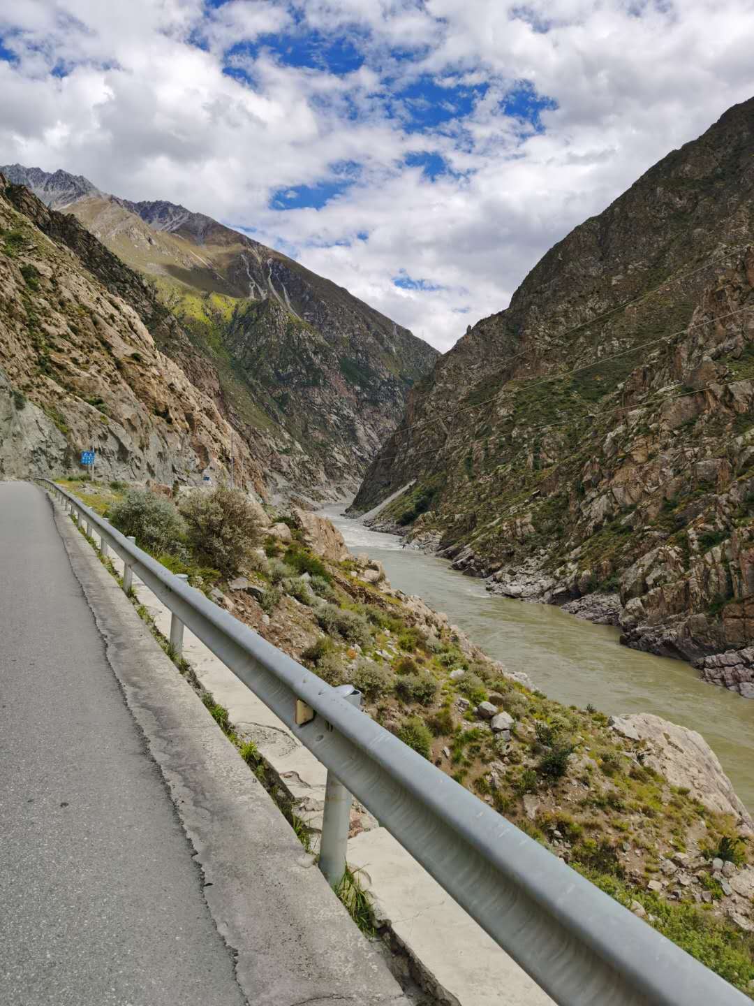 鬼哥的五万里D57说说印度这样的邻居-2（山南市-加查县）