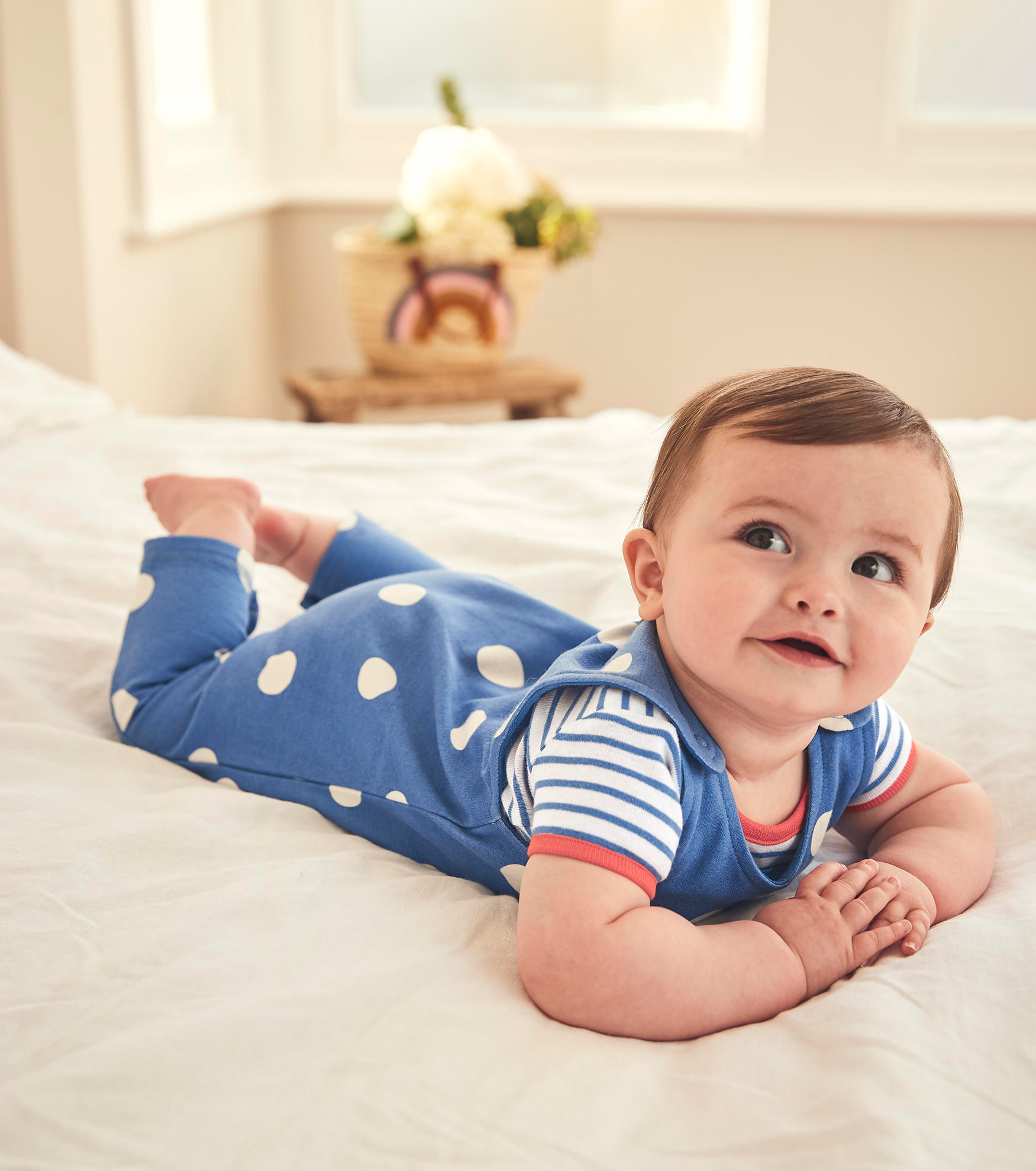 非常时期不能出门宅家里,非常时期别乱跑出门一定戴口罩