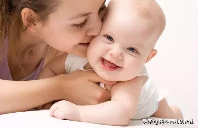 天热了,宝宝容易起痱子怎么办?妈妈须学会这几招