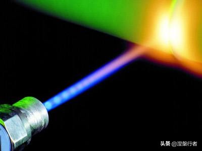 人造最亮的光,人造最亮的光源是多少流明