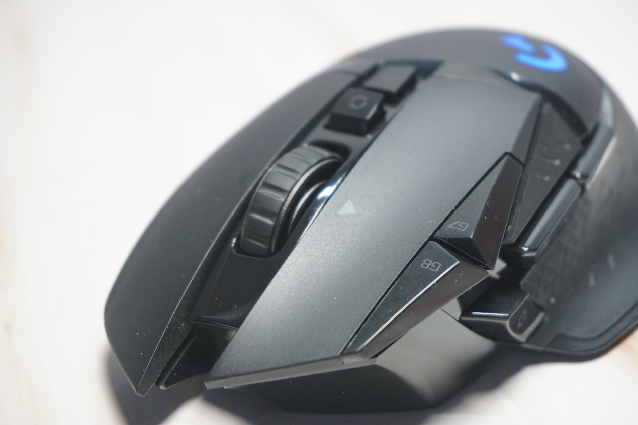 罗技g502鼠标移动速度太快了,罗技g502鼠标宏无限点击