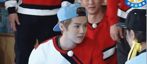 鹿晗捐赠足球场,鹿晗捐赠足球场在哪里