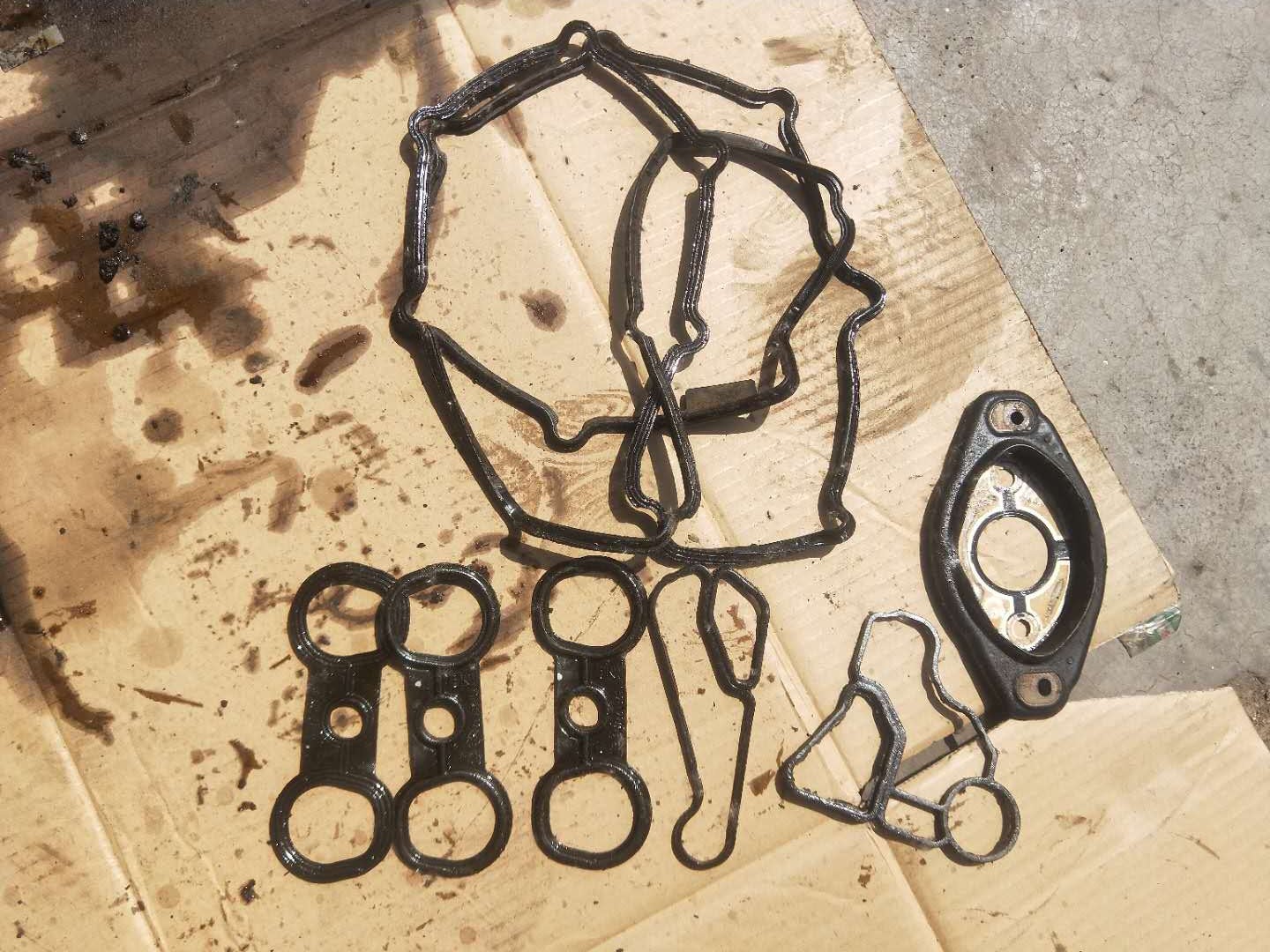 宝马发动机漏油维修,宝马发动机漏油的终极解决方案