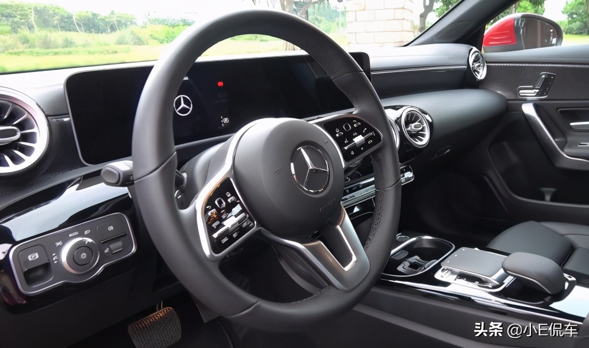 奔驰cla200动感和时尚的区别,新款奔驰cla200试驾视频