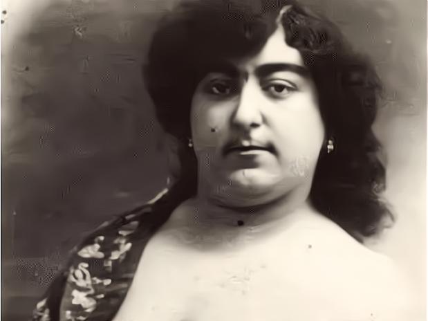 波斯公主有胡子,波斯公主真实照片