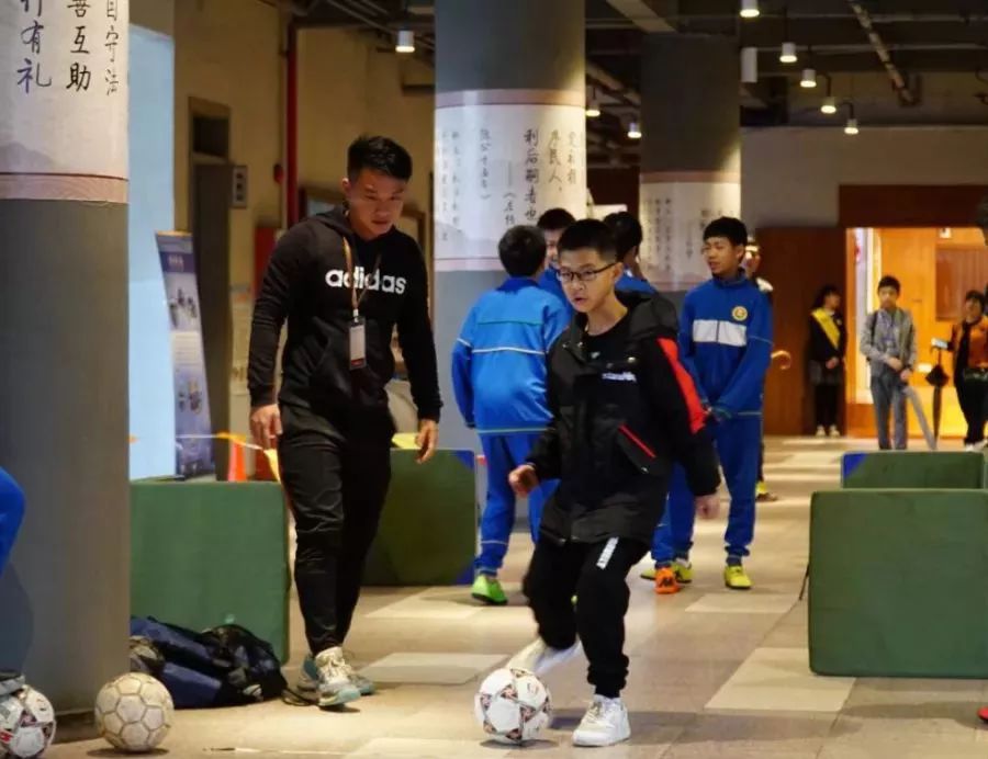 智慧课堂学生展示活动操作,智慧课堂主题观摩