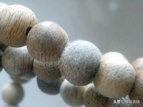 沉香手串遇到汗水会发霉吗,沉香发霉处理后有毒吗