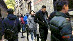 一条地毯炒到万元？沪上这些网红值得排队么