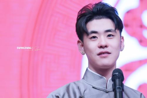 鹿晗近期现状照片,鹿晗现状的照片