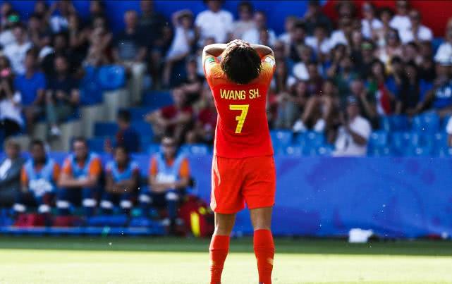 c罗将开启他的第五次世界杯之旅,c罗输了c罗下个世界杯还会出现吗