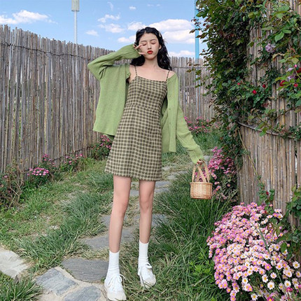 春天穿绿色好看,春天穿点彩色