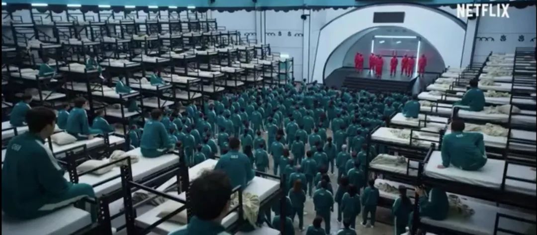 鱿鱼游戏爆火的原因,鱿鱼游戏的场景怎么做