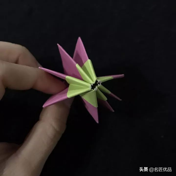 草莓叶子剪纸图,对称草莓剪纸