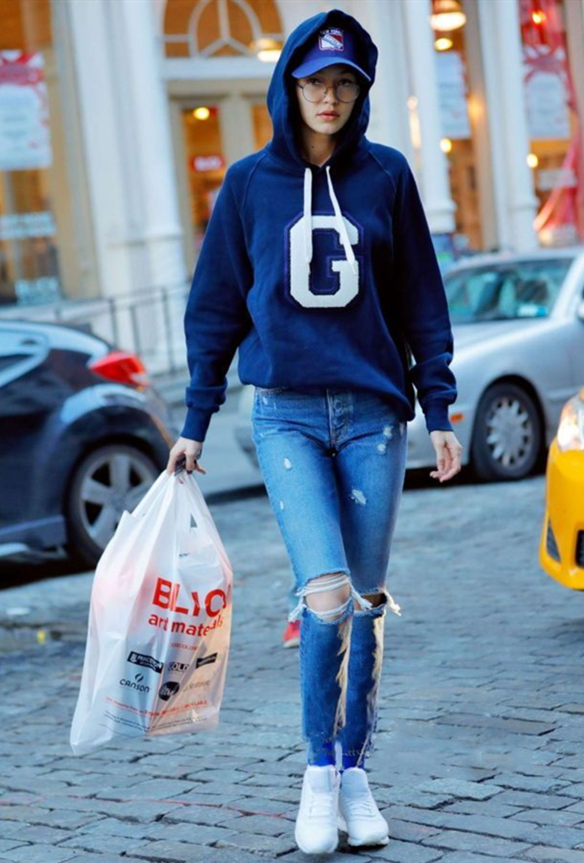 时尚潮酷的棒球帽来了谁戴谁好看,夏季的棒球帽怎么搭出活力的感觉