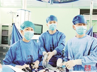 以最小创伤解决妇科疑难杂症120多名上海资深专家常驻复旦中山厦门医院，将高难微创技术引入厦门
