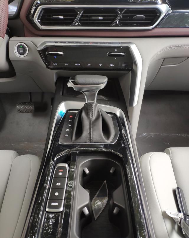 宝骏rs-5顶配,新款宝骏rs-5中配多少钱