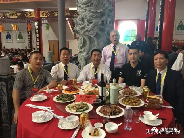 阜南张氏祠堂落成庆典仪式,张氏祠堂唱戏人山人海