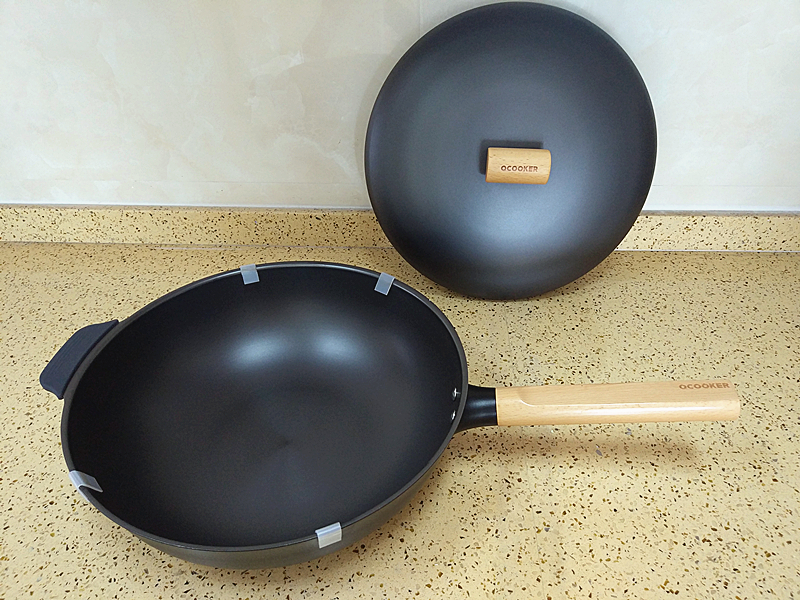 纯钛无油烟炒锅,无涂层无油烟铁炒锅