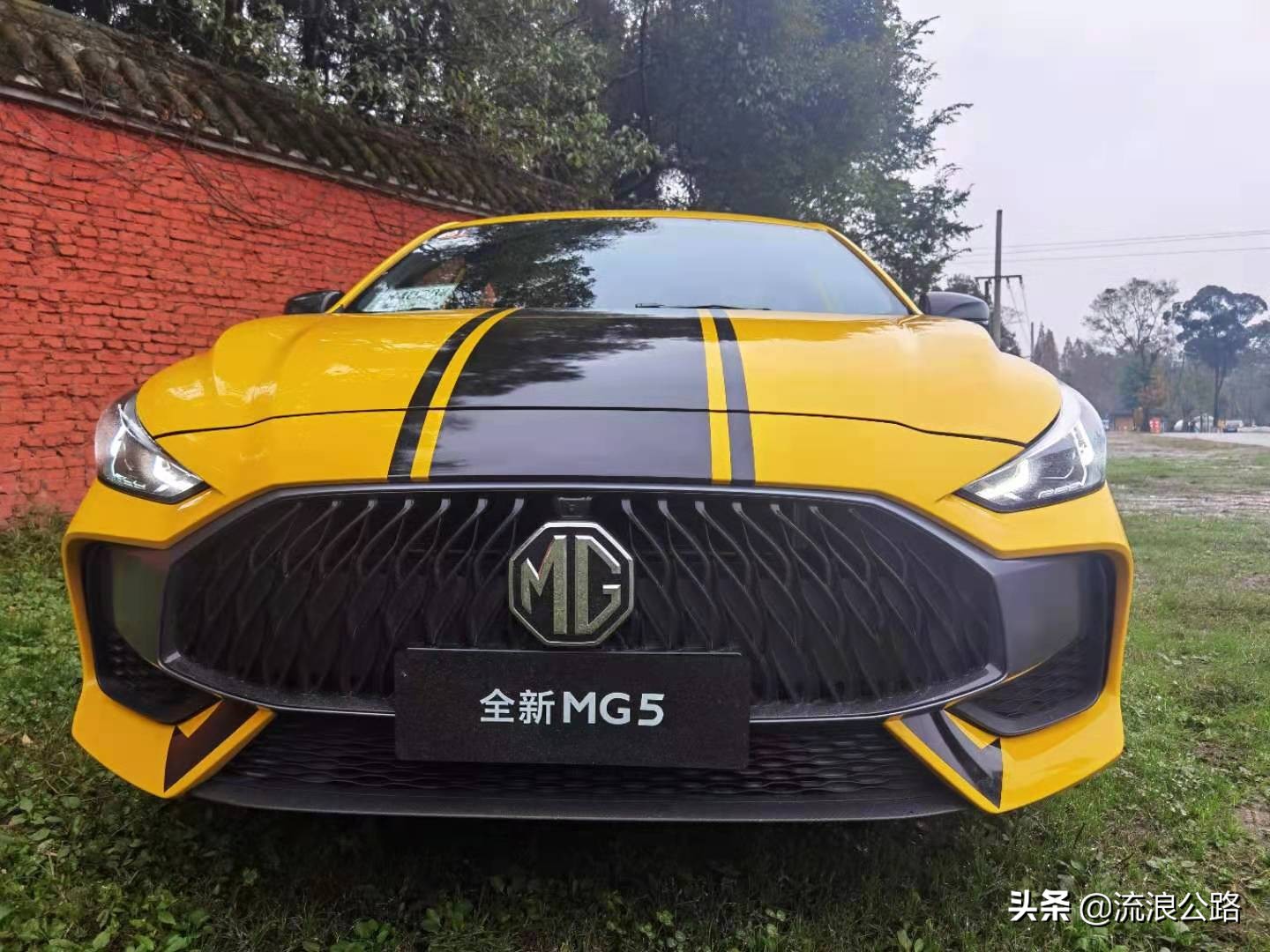 名爵mg5天蝎座1.5ttrophy运动旗舰版,名爵mg5试驾懂车帝