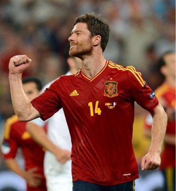 深度｜进击的六号—浅析后腰位置的发展和类别