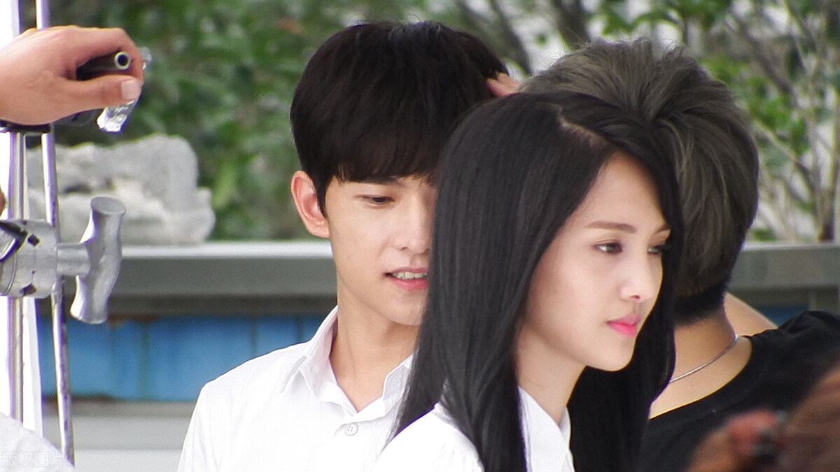 杨洋演微微一笑很倾城时的样子,杨洋微微一笑很倾城网友pk哪一集