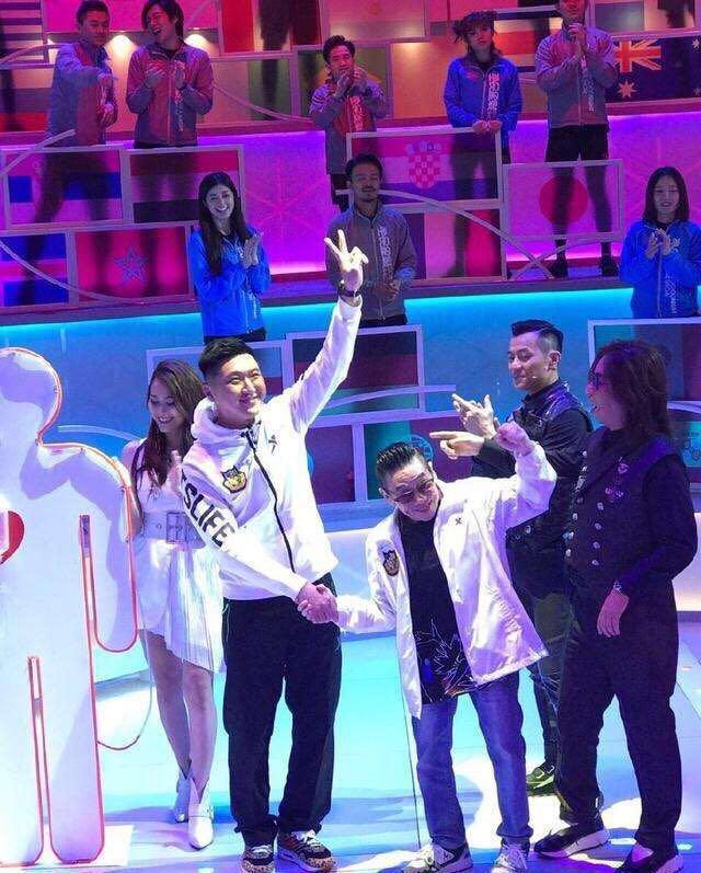 37岁男演员转行,38岁香港男星转行当公交司机