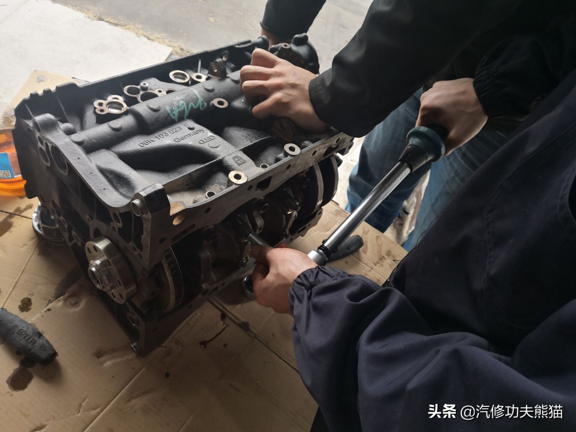 奥迪第三代ea888怎么还烧机油,奥迪的三代ea888烧机油吗