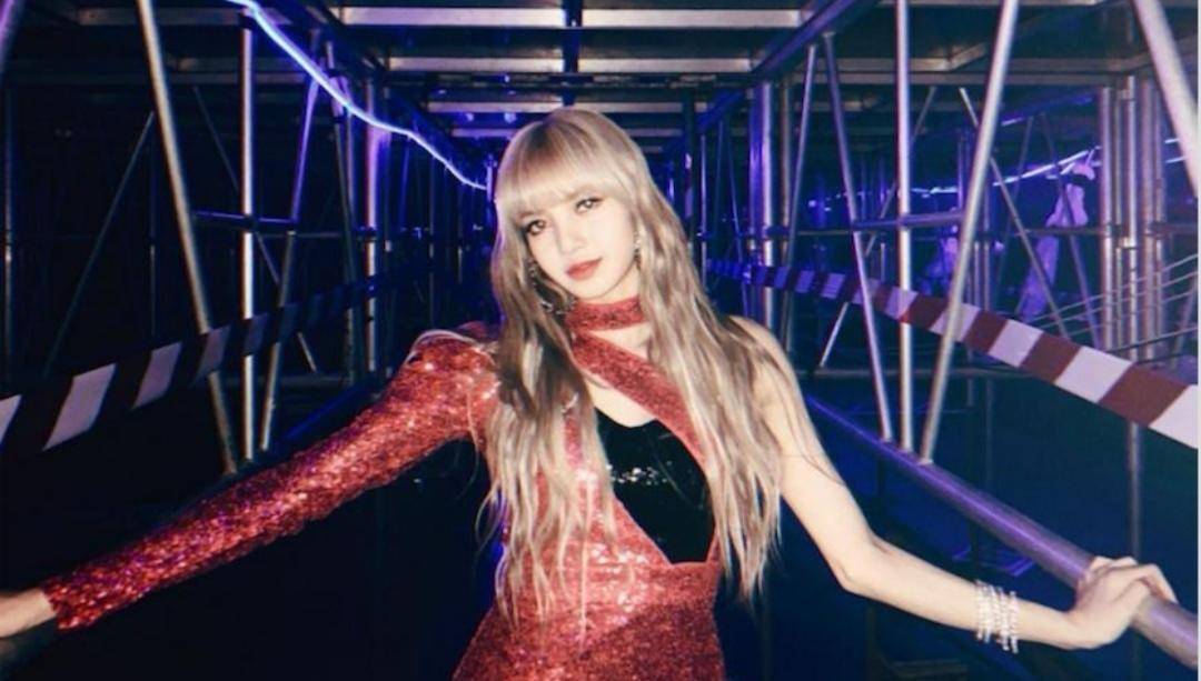 Lisa颜值被酸，化妆术隐藏东南亚脸？韩国键盘侠“杠精”上线