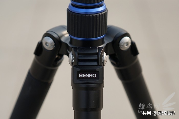 高性价比便携脚架百诺PA19AK套装试用