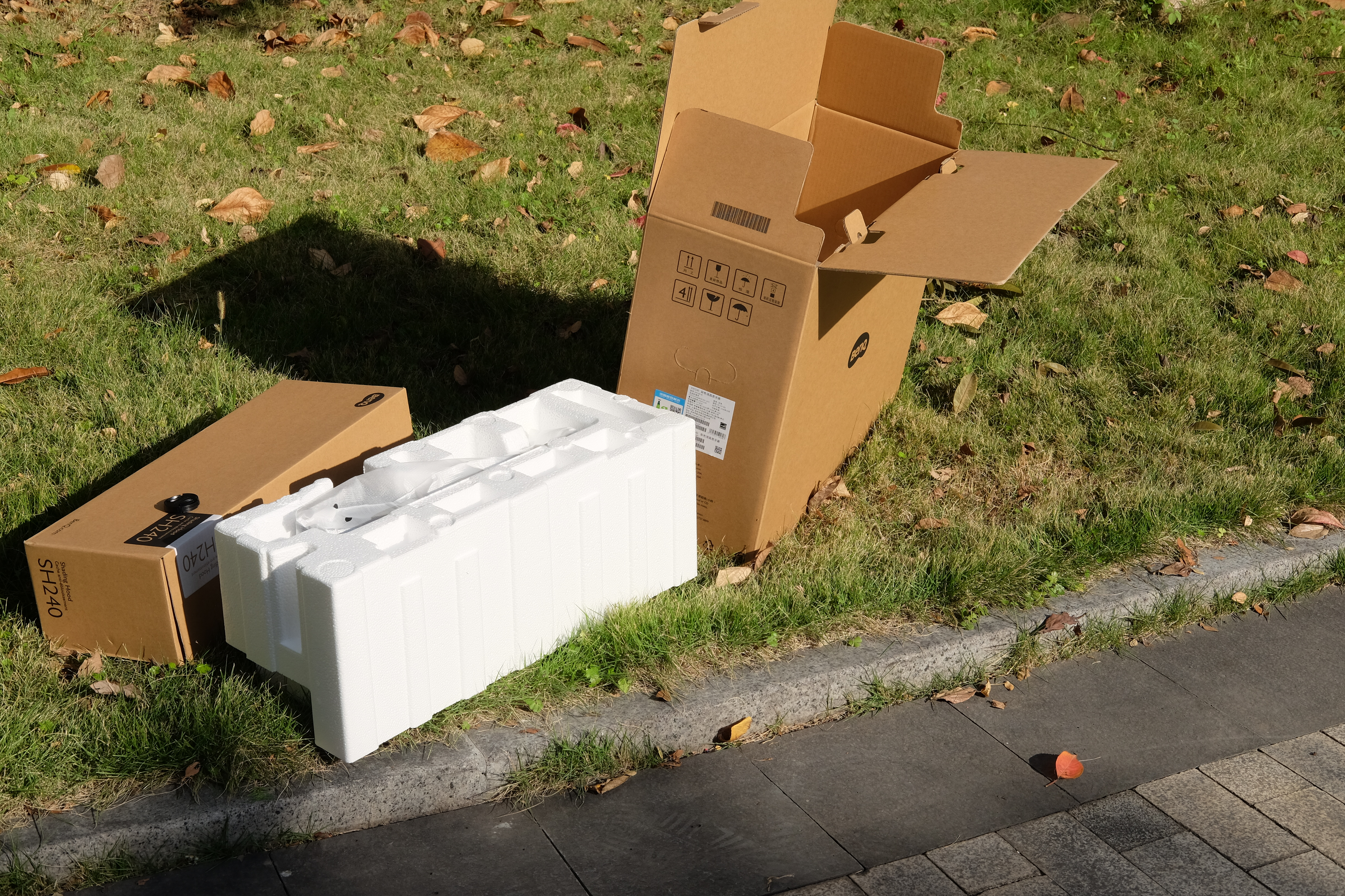 明基SW240专业显示器,明基sw240专业摄影绘图色准显示器