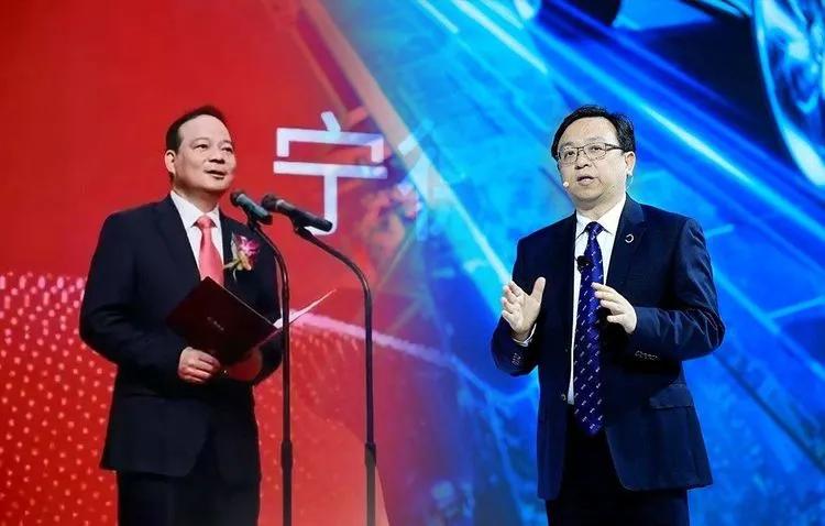 比亚迪电车碰撞着火,电车撞车起火比亚迪