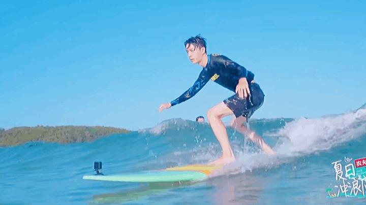 王一博运动少年完整版,王一博潮流男孩