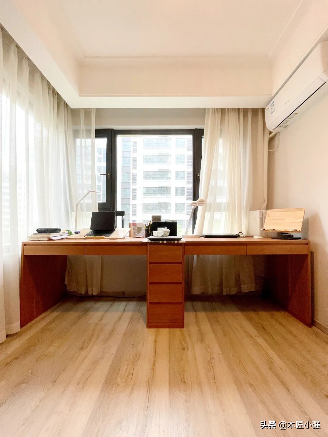 衣帽间玻璃移门轻奢,玻璃衣帽间轻奢