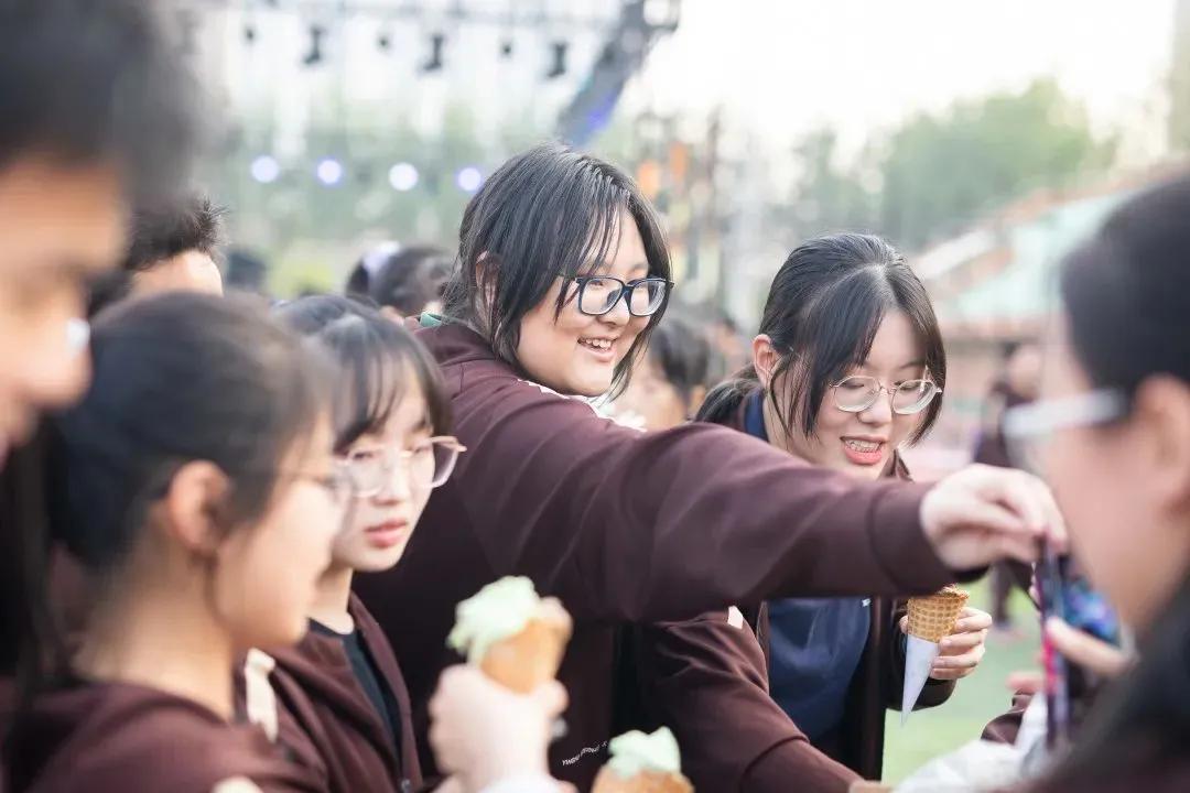 天津英华国际学校音乐节天天向上,天津英华音乐节完整版