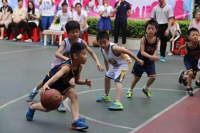 青少年吃什么药可以促进身高发育,10岁女孩身高156厘米体重50公斤