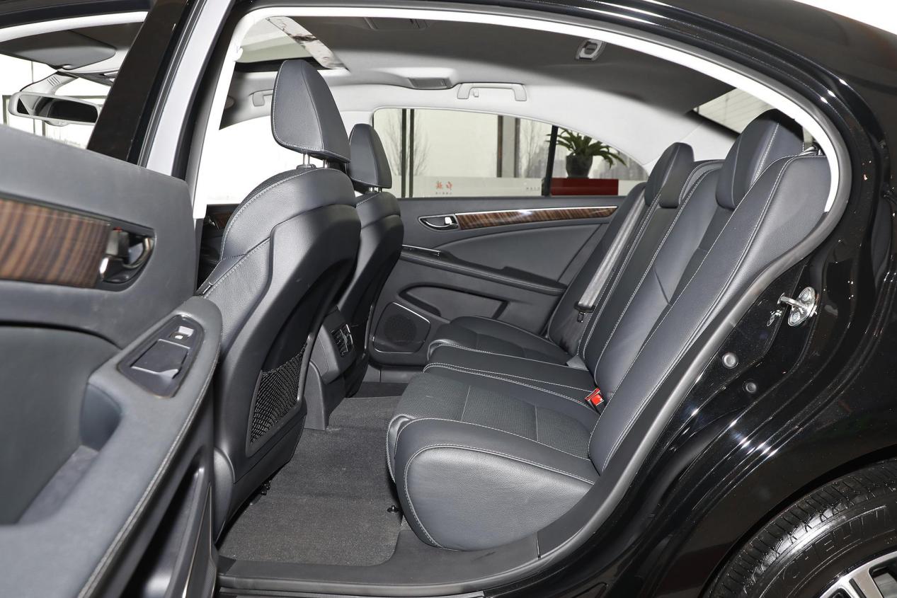 开丰田感受,开红旗h7的感受